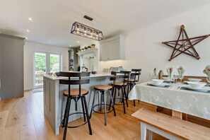 Dining - Spacious family friendly Home - Lulham (Bourton-on-the-Water)