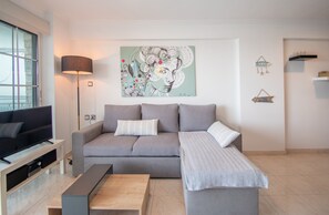 Basic Apartment | 2 bedrooms, iron/ironing board, free WiFi