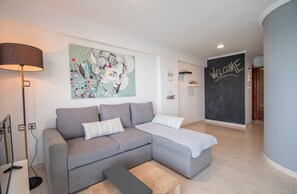 Apartamento básico | 2 quartos, ferros/tábuas de passar roupa, Wi-Fi de cortesia
