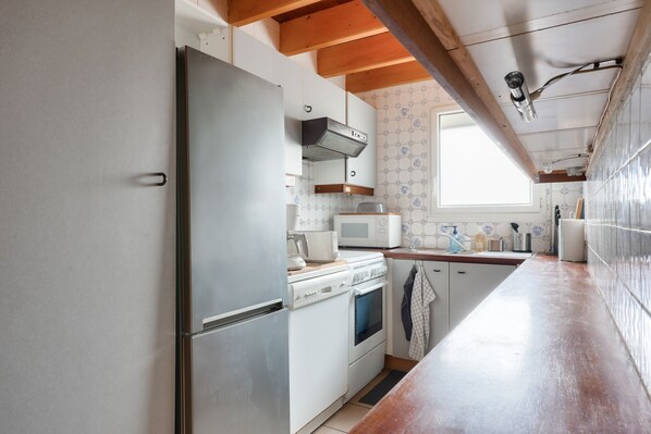 Refrigerador, microondas, horno y lavavajillas 