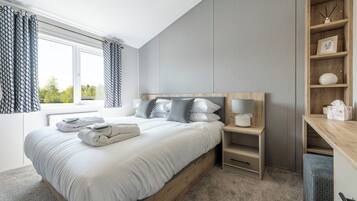 2 chambres, fer et planche à repasser, lit parapluie, Wi-Fi gratuit