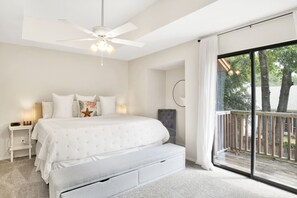 3 Schlafzimmer, Schreibtisch, Bügeleisen/Bügelbrett, Reisekinderbett