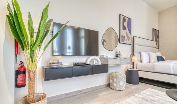 In-room safe, iron/ironing board, free WiFi, bed sheets - Incredible Studio at Mesk 1 Midtown Dubai Production City by Deluxe Holiday Homes (Dubai)