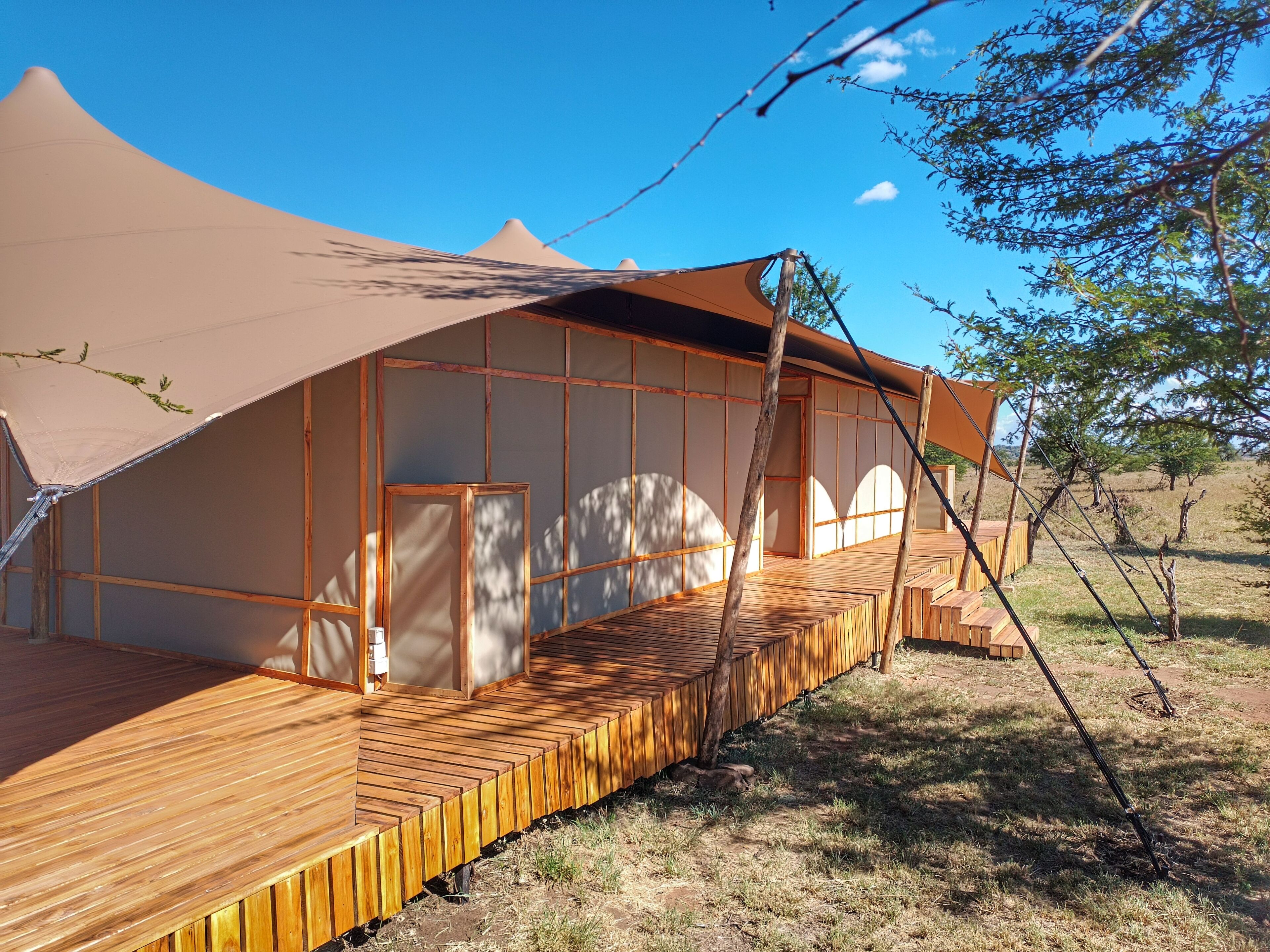 Premium Tent | Premium bedding, minibar, desk, free WiFi