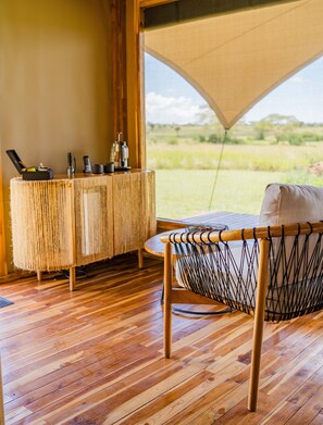 Luxury Tent | Premium bedding, minibar, desk, free WiFi - Anantya Serengeti (Serengeti)