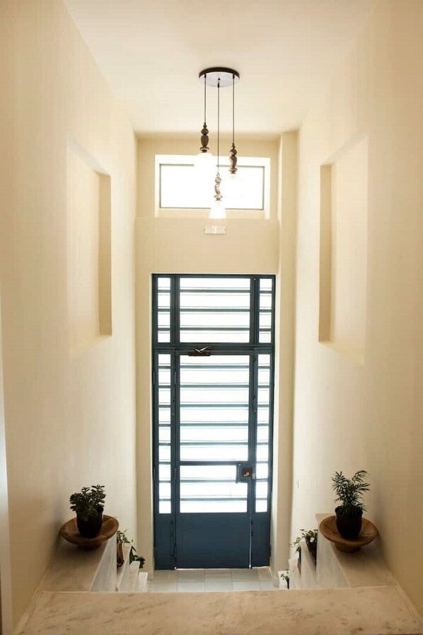 Interior - Lovely 1st Floor apt With Balcony in Safe Pagrati (Athina)