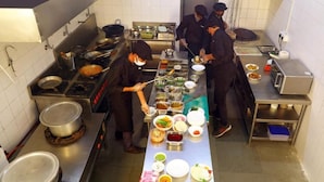 Ảnh chưa phân loại, 4 trong số 52 ảnh, nút