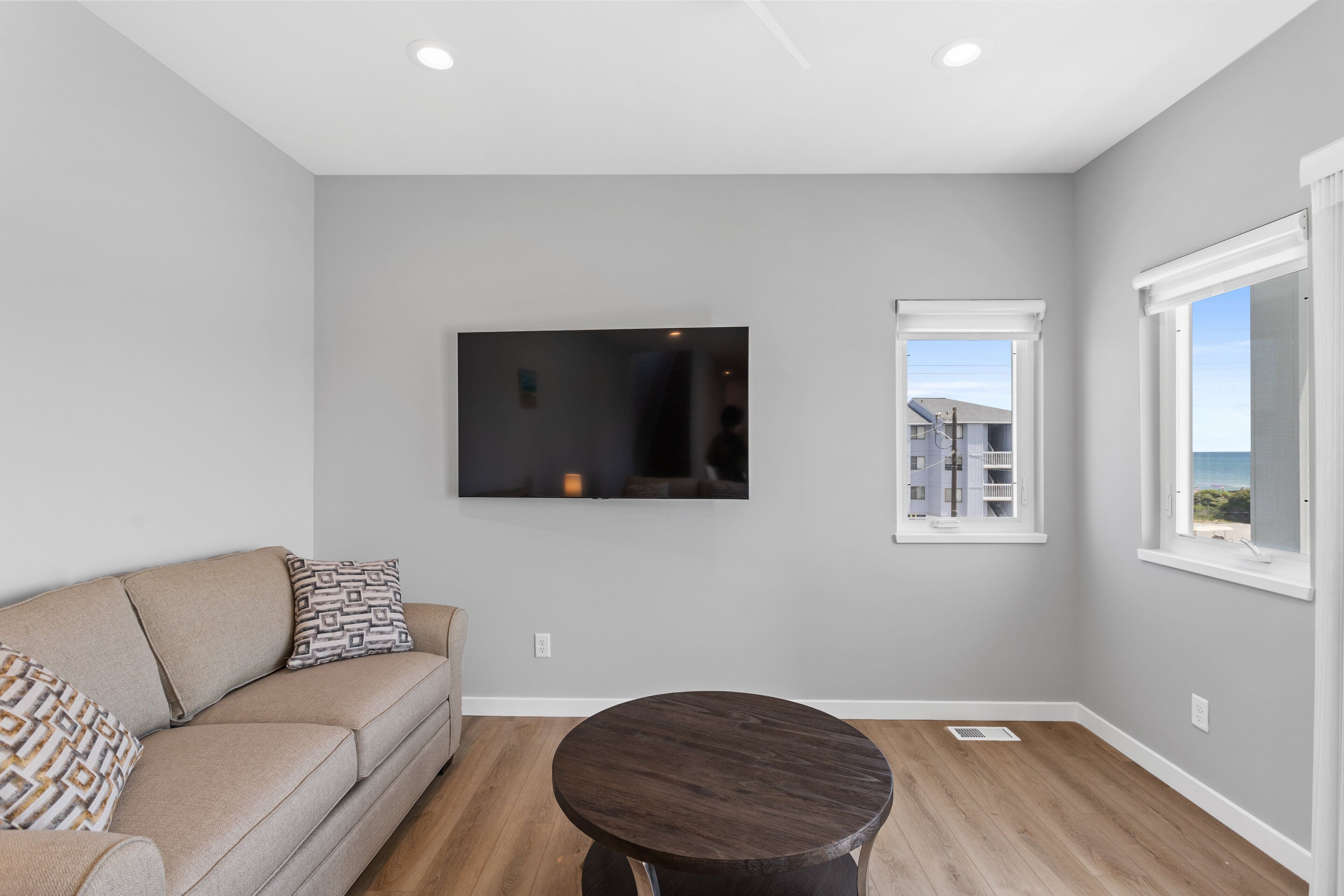 Seadragon 2 | Pet-friendly W/ Rooftop Deck + Ocean Views! - Carolina Beach, NC
