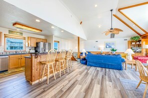 Interior - Semi-Oceanfront Dog Friendly w/ Pool, Hot Tub, Cargo Lift, Nearby Beach Access (Salvo)