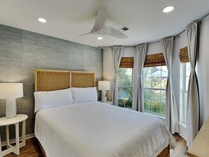 3 slaapkamers, een strijkplank/strijkijzer, wifi, beddengoed