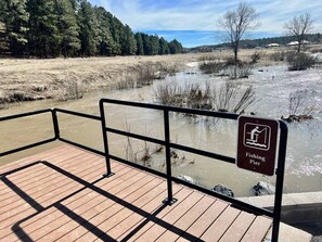 المنطقة المحيطة بالمنشأة