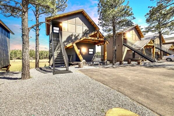 المنشأة من الخارج