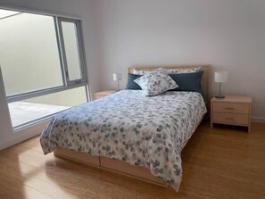 4 dormitorios, tabla de planchar con plancha, wifi y ropa de cama