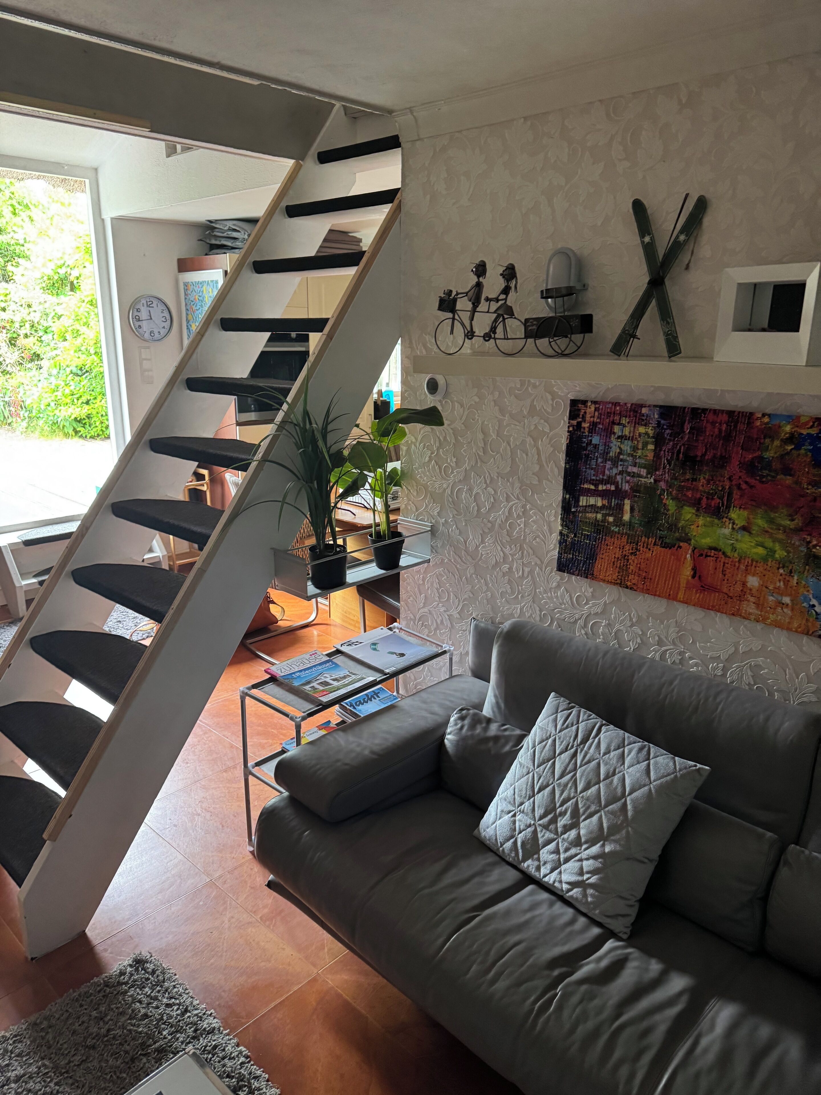 Smart TV, books, music library, stereo