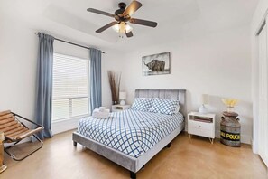 3 bedrooms, iron/ironing board, free WiFi, bed sheets
