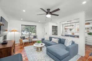 Smart TV, books, offices
