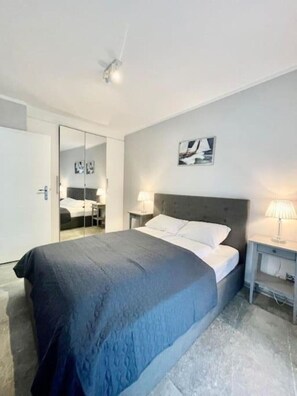1 quarto, ferros/tábuas de passar roupa, Wi-Fi, roupa de cama