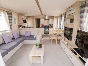 Living area - Ruby (Newry)