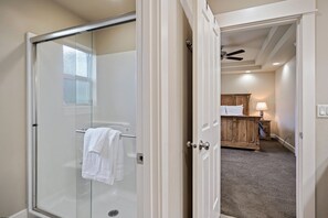 Casa, 3 habitaciones | Baño | Toallas