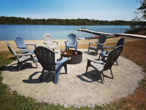 “Tiny Four” (Private Hot Tub)