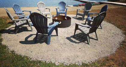 “Tiny Four” (Private Hot Tub)