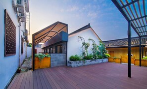 Courtyard view - Wuzhen Dream Hotel (Jiaxing)