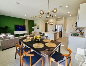 Interior - Awesome three bedroom townhome near Disney 322 (Davenport)