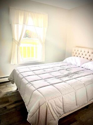 4 chambres, fer et planche à repasser, draps fournis