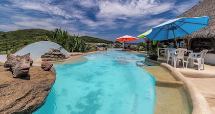 Buen Tiempo Guayabitos 4 a 18 personas