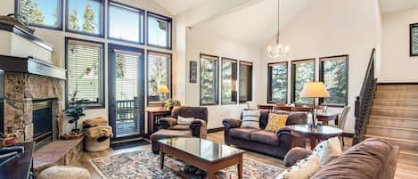 House (Breckenridge White Wolf Townhome 4 Be) | Exterior