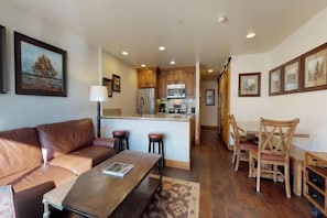 Condo (Vail Landmark 1 Bedroom Condo in Lion) | Exterior