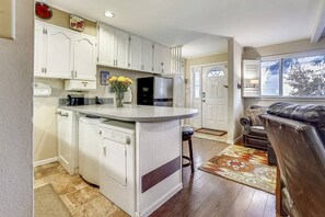 Condo (Downtown Aspen 2 Bedroom Condo - Silv) | Exterior - Downtown Aspen 2 Bedroom Condo - Silverbell (Aspen)