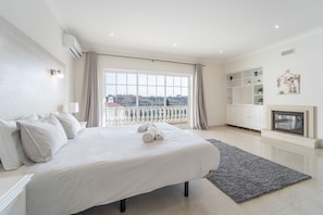 Deluxe Villa | 6 bedrooms, iron/ironing board, free WiFi - Villa Lemos by HelloVacations (Albufeira)