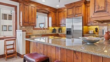 Condo (Beaver Creek Centennial 2 Bedroom Res) | Exterior