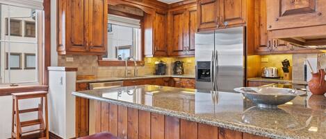 Condo (Beaver Creek Centennial 2 Bedroom Res) | Exterior