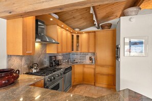 House (Aspen Mountain Ski In Ski Out 2 Bedro) | Exterior - Aspen Mountain Ski In Ski Out 2 Bedroom Condo (Aspen)