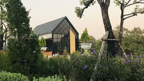 Front of property - Moonlight Campsite Resort (Khlung)