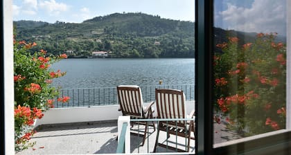 Feel Discovery Casa do Rio Douro Valley