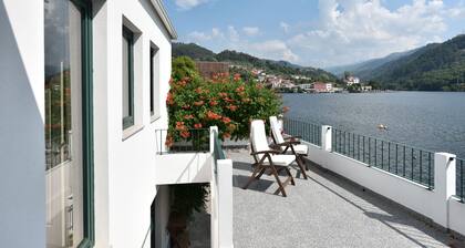 Feel Discovery Casa do Rio Douro Valley