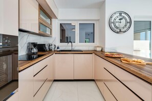 Villa | 4 bedrooms - Villa Kate Zadarvillas (Nin)