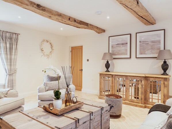 Living area - Stag Cottage (Macclesfield)