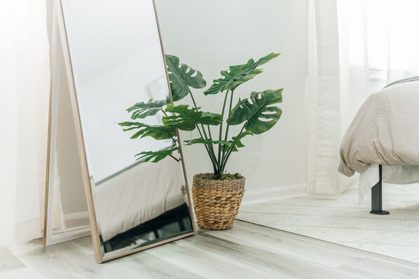 4 Schlafzimmer, Schreibtisch, Bügeleisen/Bügelbrett, WLAN