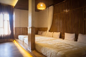 Presidential Room | Free WiFi - Pariban Hotel (Berastagi)