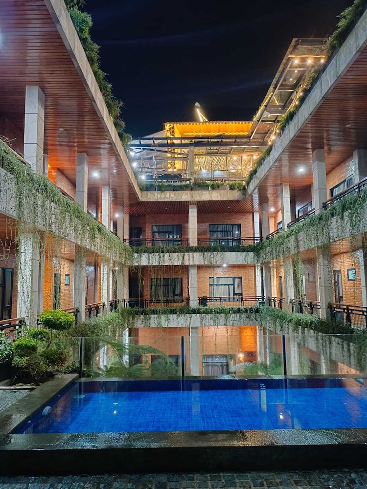 3 Star Hotels