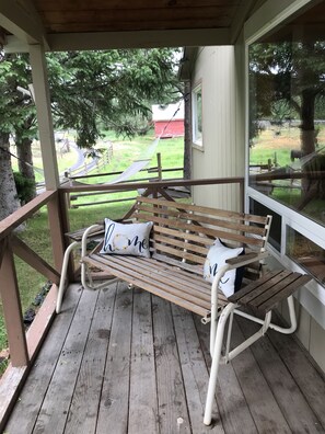 Terrace/patio - The farmhouse has fast WiFi! (Prairie City)