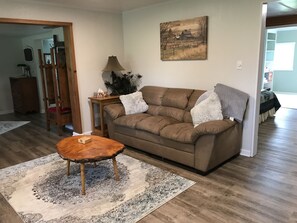 智能電視、DVD 播放機、影像庫