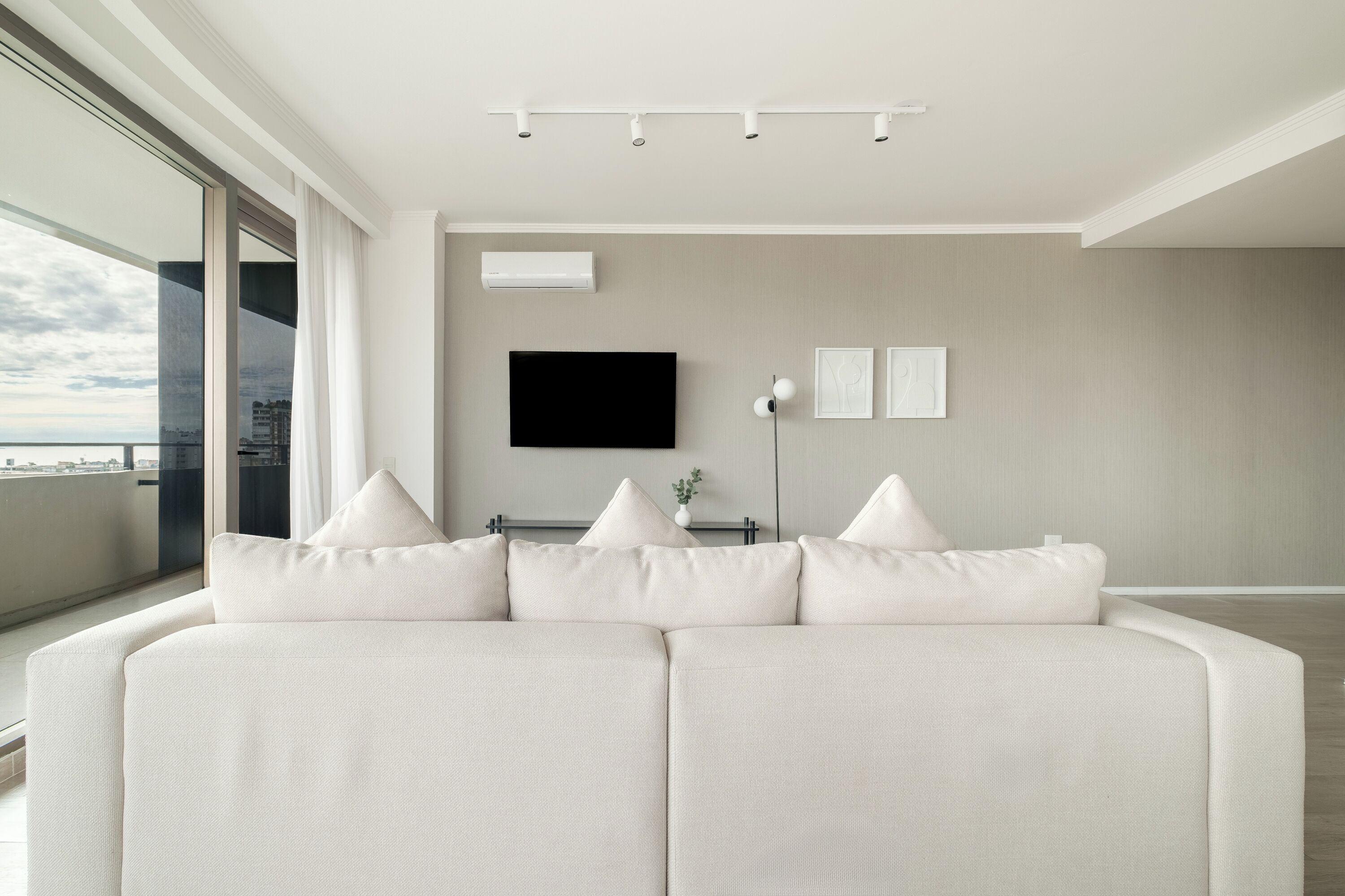 Photo - Nido at Recoleta Deco