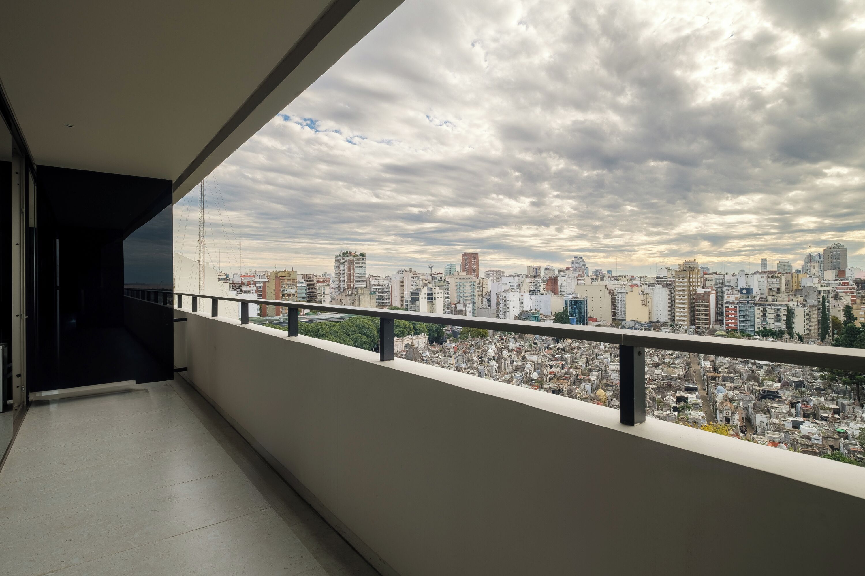 Photo - Nido at Recoleta Deco