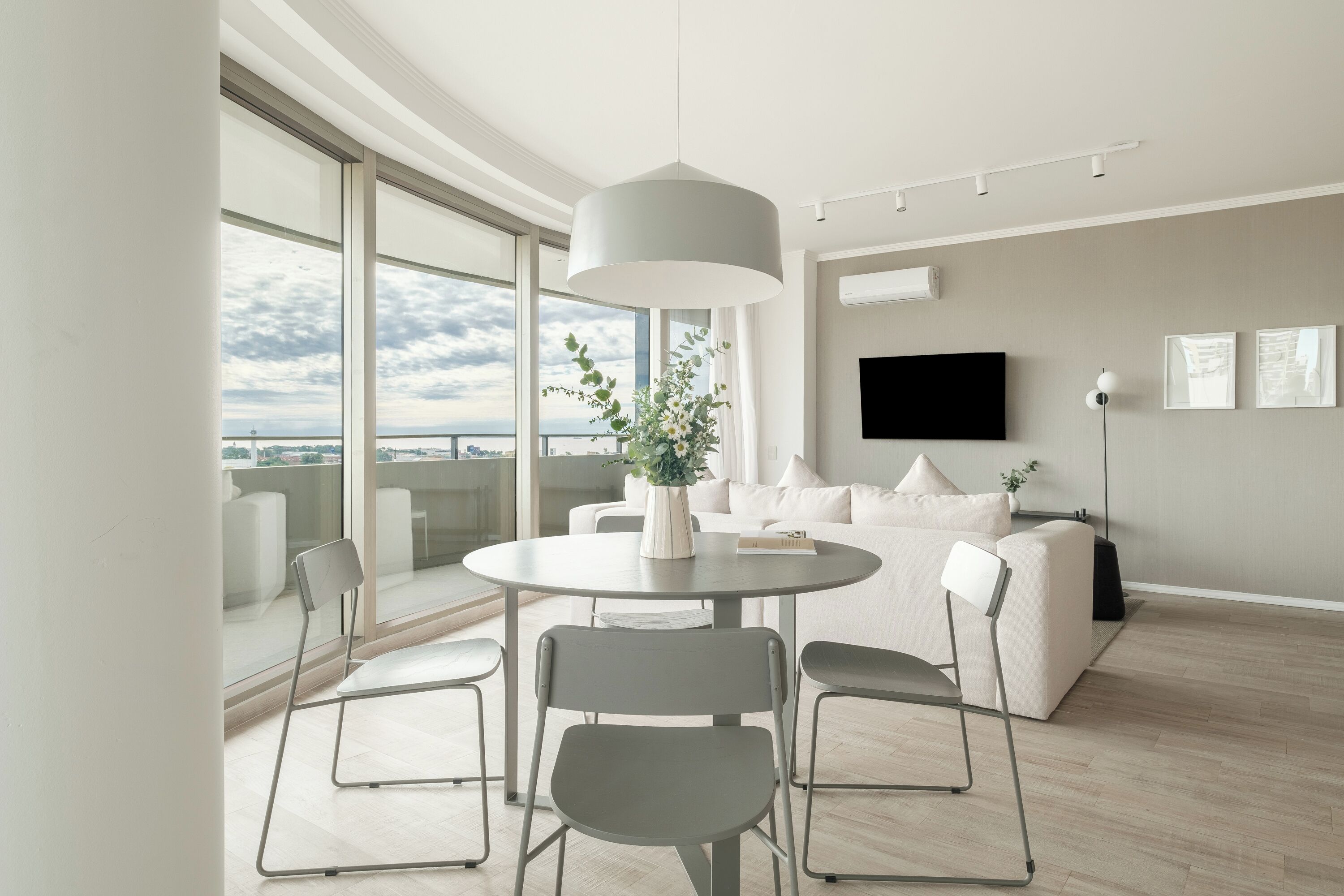 Photo - Nido at Recoleta Deco