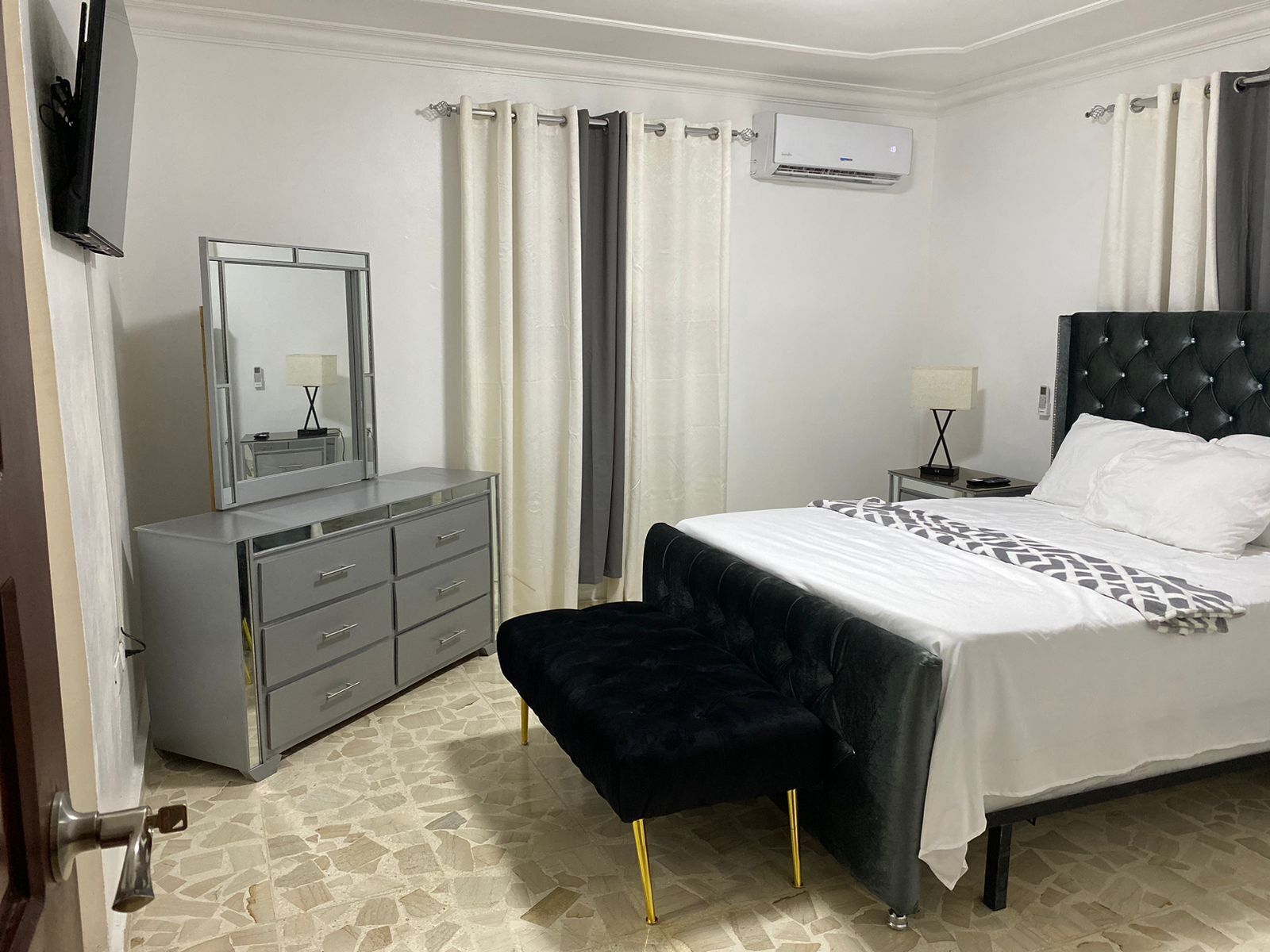 3 chambres, Wi-Fi gratuit, draps fournis